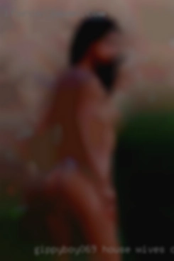 gippyboy069 house wives cheating for ass